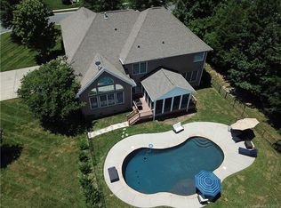 1231 Dobson Dr, Waxhaw, NC 28173