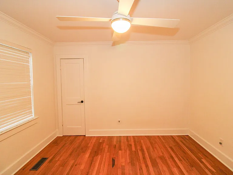 426 Rogers St — Photo 23