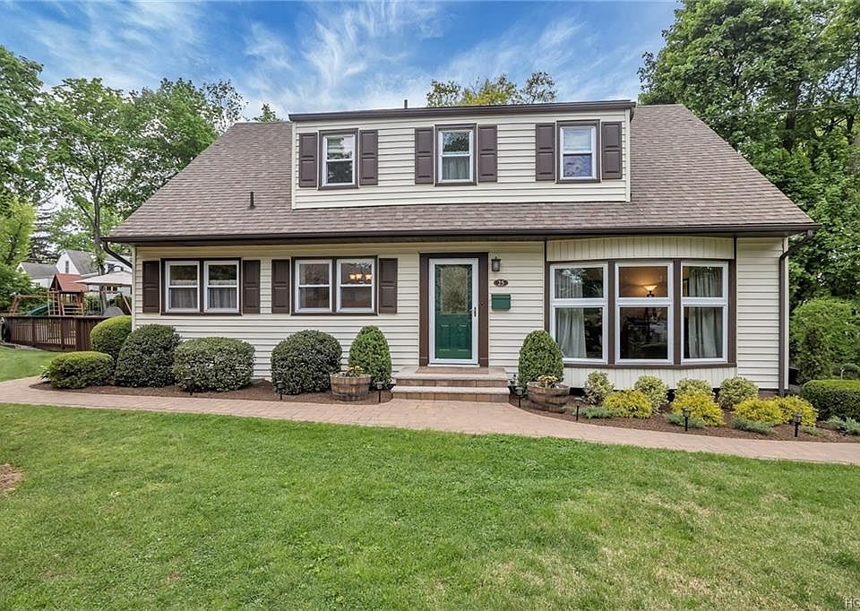 1st image of 25 Shaw Pl
