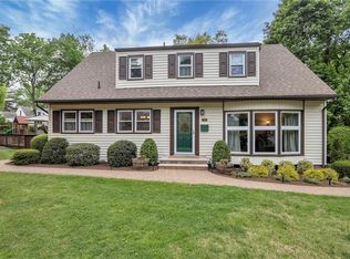 25 Shaw Pl, Hartsdale, NY 10530
