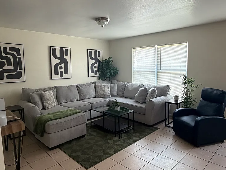 725 Lazy Crest Dr — Photo 4