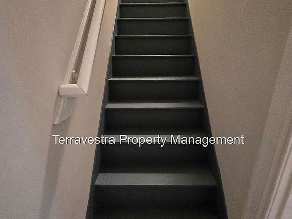 5th image of 321-323 S 5th St