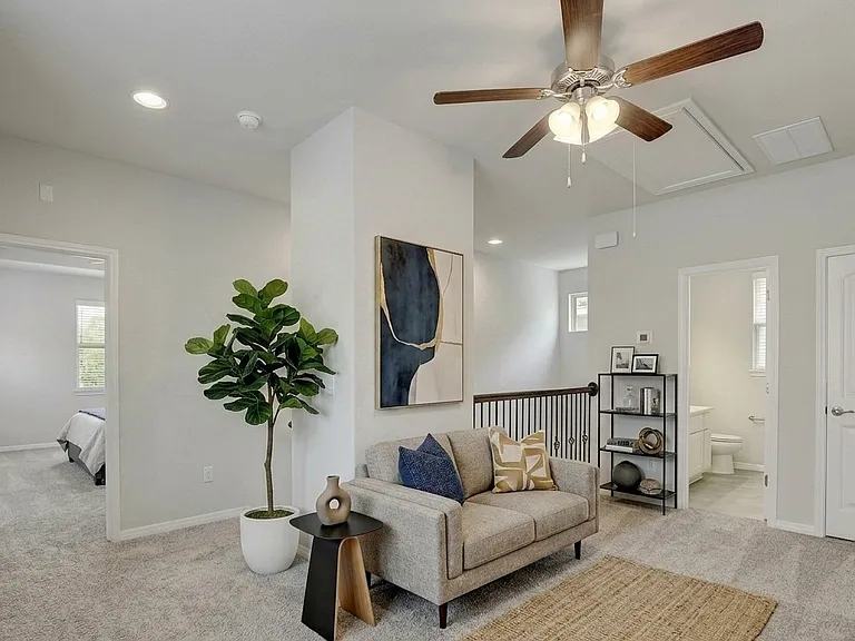 1034 Harwell Loop — Photo 10