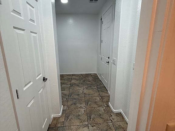 4th image of 15417 W Laurel Ln