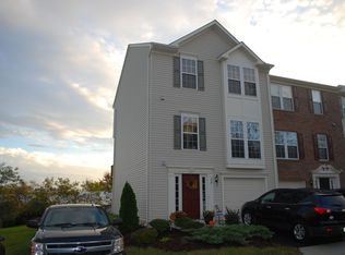 28 S Kingsbridge Ct, Warrenton, VA 20186
