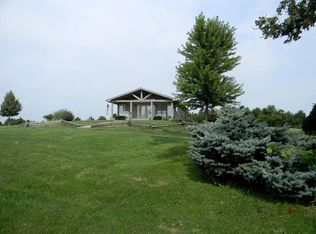 14512 Nichols Rd, Hebron, IL 60034