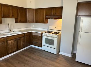 1102 Valley St, Mc Kees Rocks, PA 15136