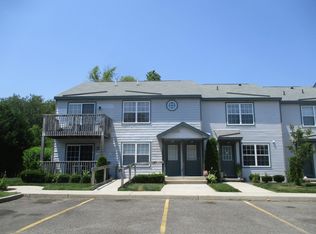 14 Oyster Bay Rd APT B, Absecon, NJ 08201