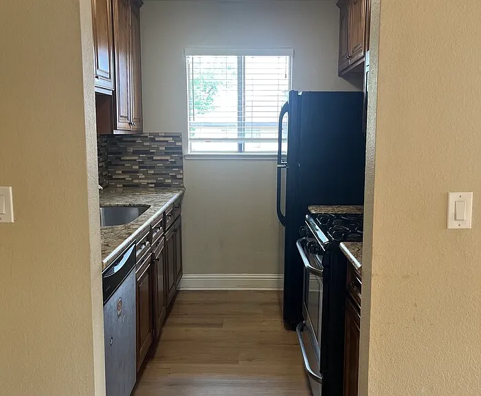 11543 Quartz Dr #4 — Photo 9