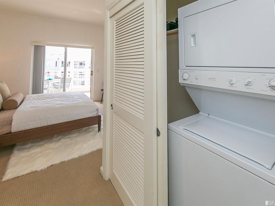 1st image of 140 S Van Ness Ave #1119