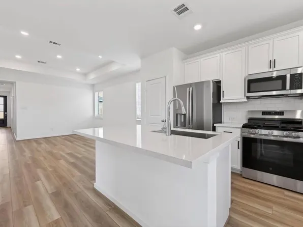 21547 Coronado Green Dr, Cypress, TX 77433