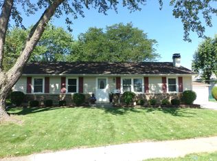 508 Heath Ct, Streamwood, IL 60107