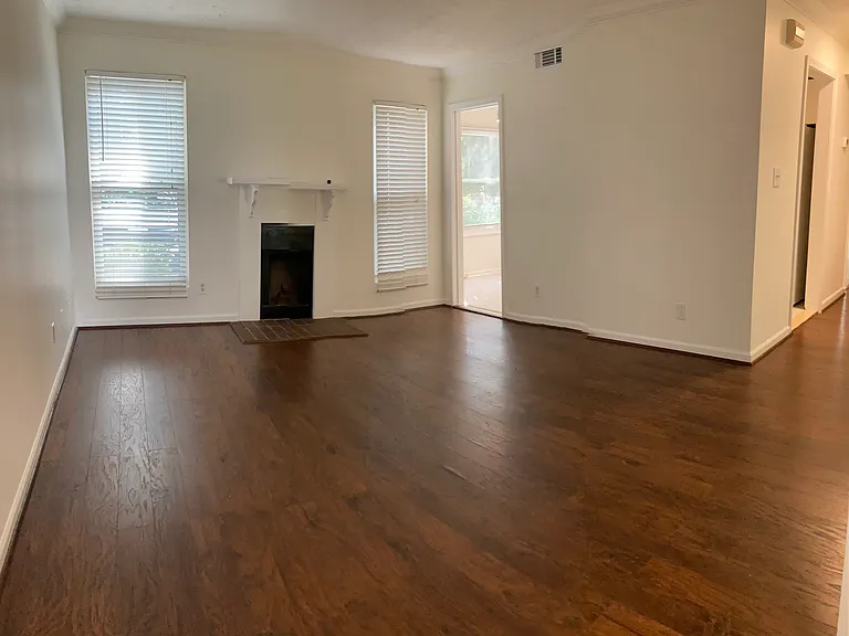 125 Sterling Ct — Photo 6