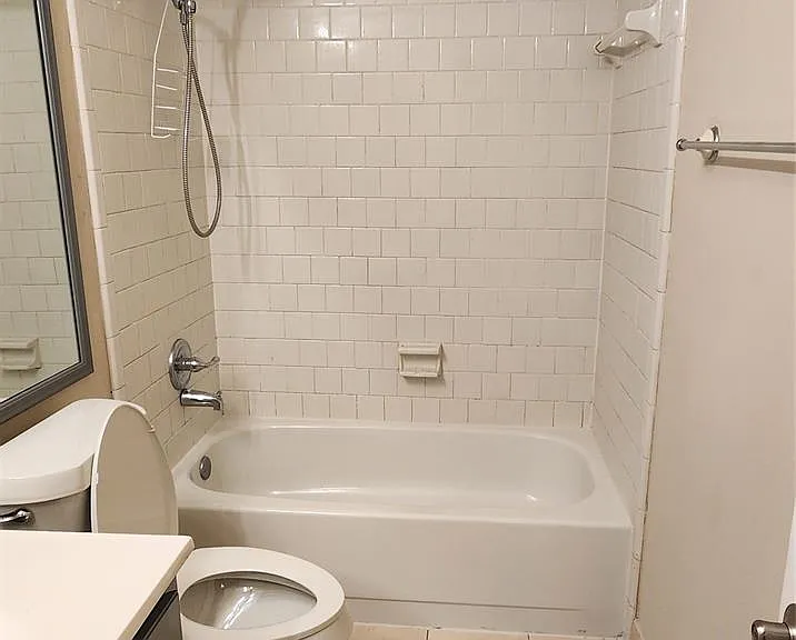 15215 Ensenada Dr — Photo 19