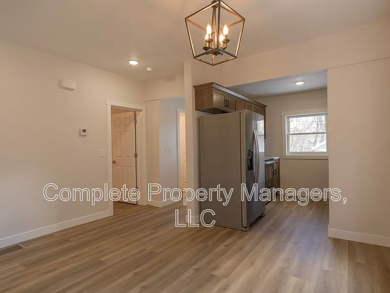 821 Jefferson Ave #3 — Photo 1