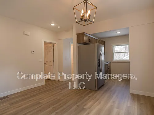 821 Jefferson Ave #3 Photo 1