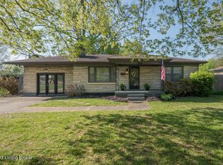 1916 Upper Hunters Trce, Louisville, KY