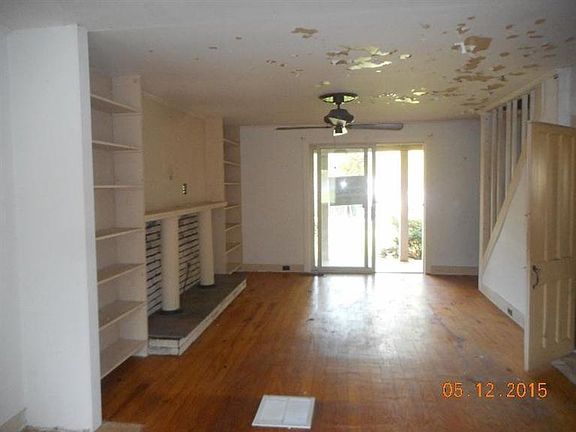 4th image of 107 Depot St