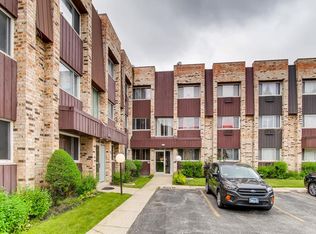 8655 1/2 W Foster Ave APT 1B, Chicago, IL 60656