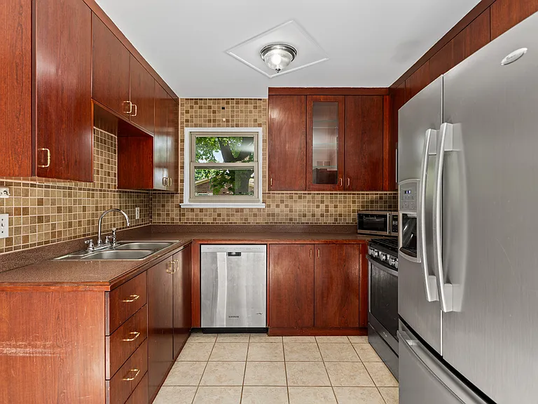 2907 Roundtree Dr — Photo 7