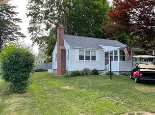 11 Billow Rd, Old Lyme, CT 06371