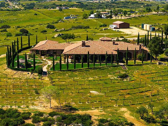 4th image of 39375 San Ignacio Rd