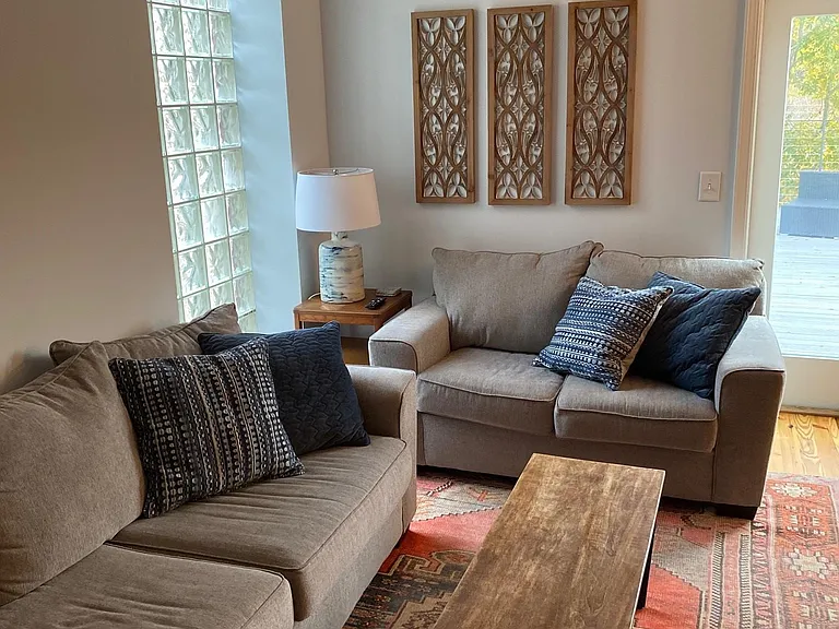 1422 Washington St #1 — Photo 7
