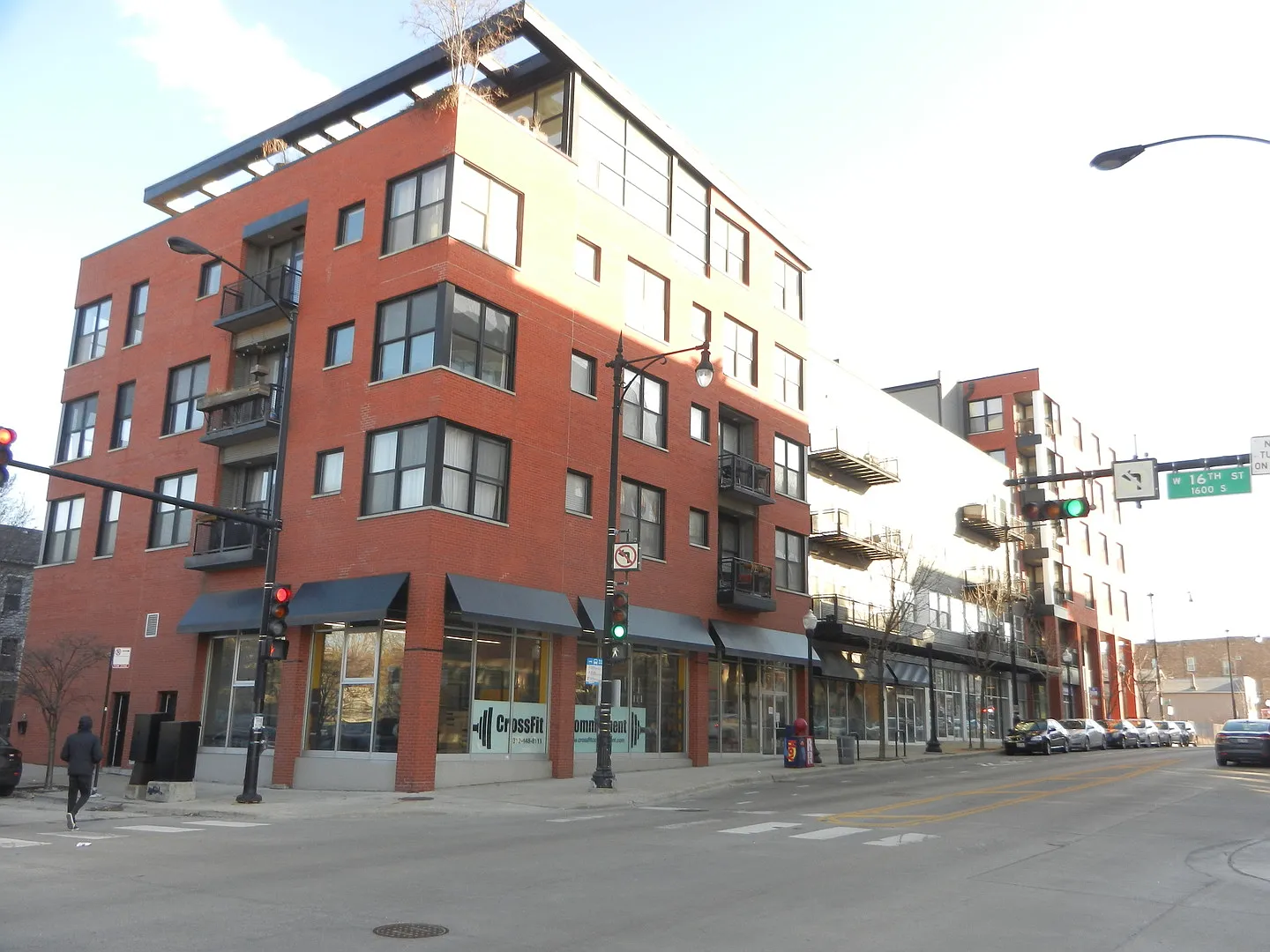 1621 S Halsted St APT 305 photo 1