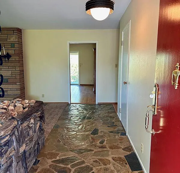 16107 Bitney Springs Rd — Photo 3