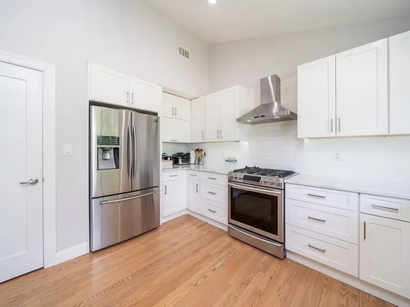 25 Helen Street image 9 of 16