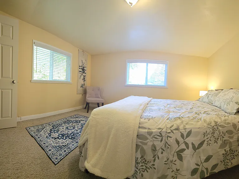 Master with large closet