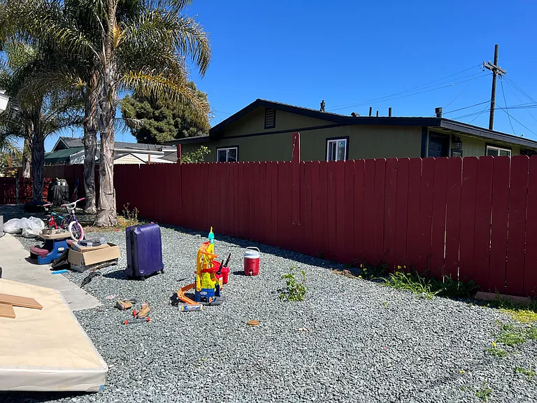 574 10th St — Photo 8