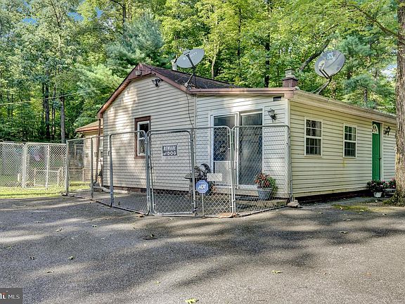3rd image of 310 Faust North Rd