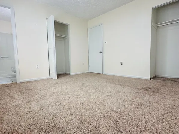 8658 Woodhue Ct, Manassas Park, VA 20111