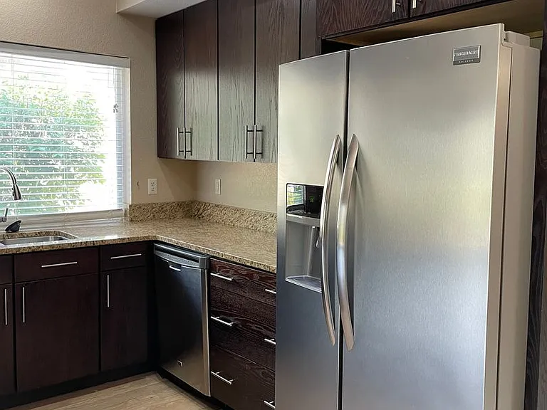 5225 White Willow Dr #J130 — Photo 14