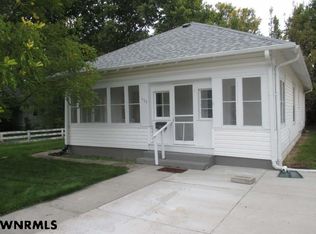 1425 O St, Gering, NE 69341