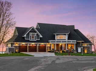 854 Beach Rd, Waconia, MN 55387