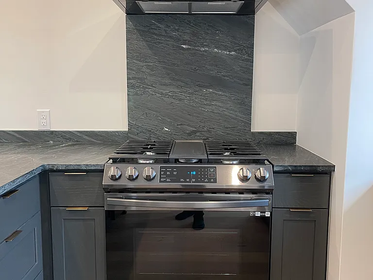 704 N Highland Ave #CARRIAGE HOUSE — Photo 15