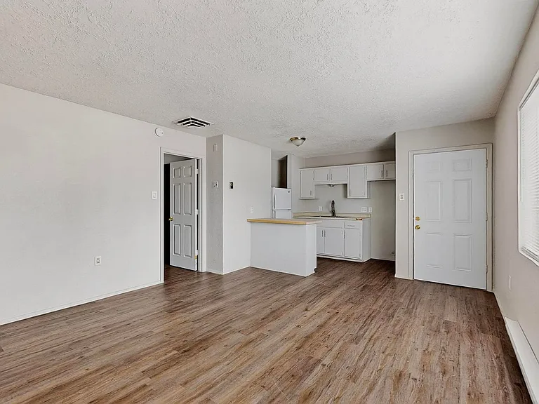 5817 Central Avenue NW — Photo 3