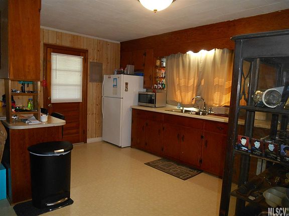4th image of 2642 Rose Pl