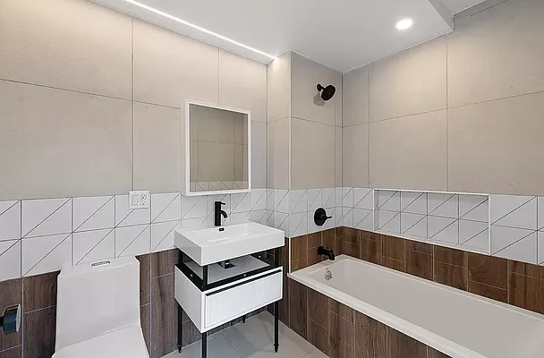 Rented by REAL New York | media 19