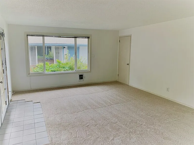 1832 27th Ave — Photo 2
