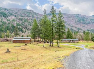 8540 Tilbury Rd, Maple Falls, WA 98266