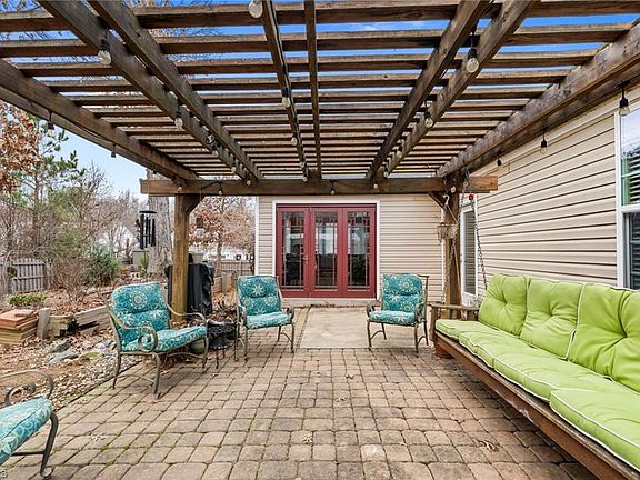 5th image of 4089 Collonade Ct