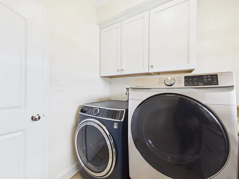 4901 Warwick Rd E — Photo 15