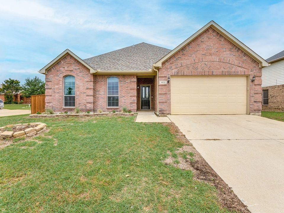 1st image of 14021 Bronc Pen Ln