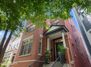 2626 N Bosworth Ave, Chicago, IL 60614