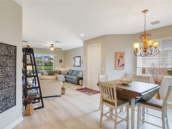2nd image of 2518 Stockbridge Sq SW