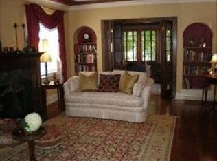 42 N Park Rd, La Grange, IL 60525