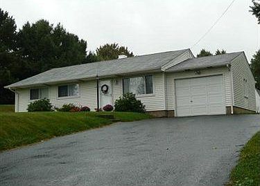 2nd image of 197 Holyoke Rd